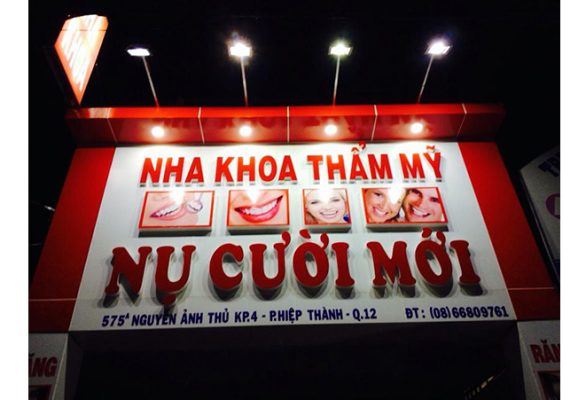Bảng hiệu nha khoa